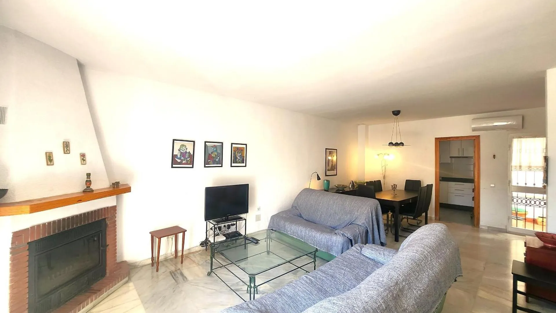 Villa Pinomar - Sleeps 8 - Burriana Beach Nerja 0*,  Spain
