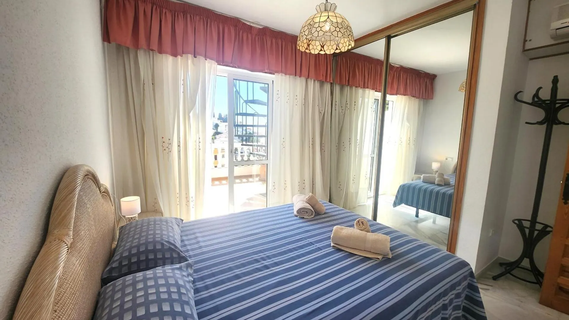 Villa Pinomar - Sleeps 8 - Burriana Beach Nerja 0*,