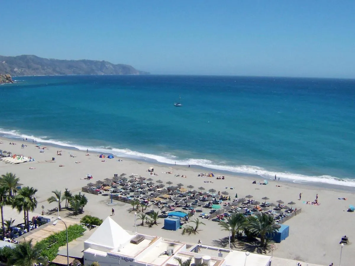 Villa Pinomar - Sleeps 8 - Burriana Beach Nerja Spain