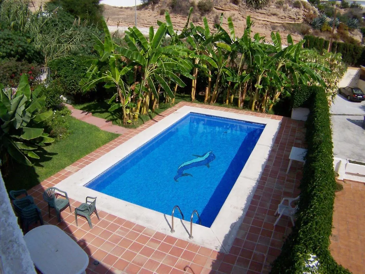 Villa Pinomar - Sleeps 8 - Burriana Beach Nerja