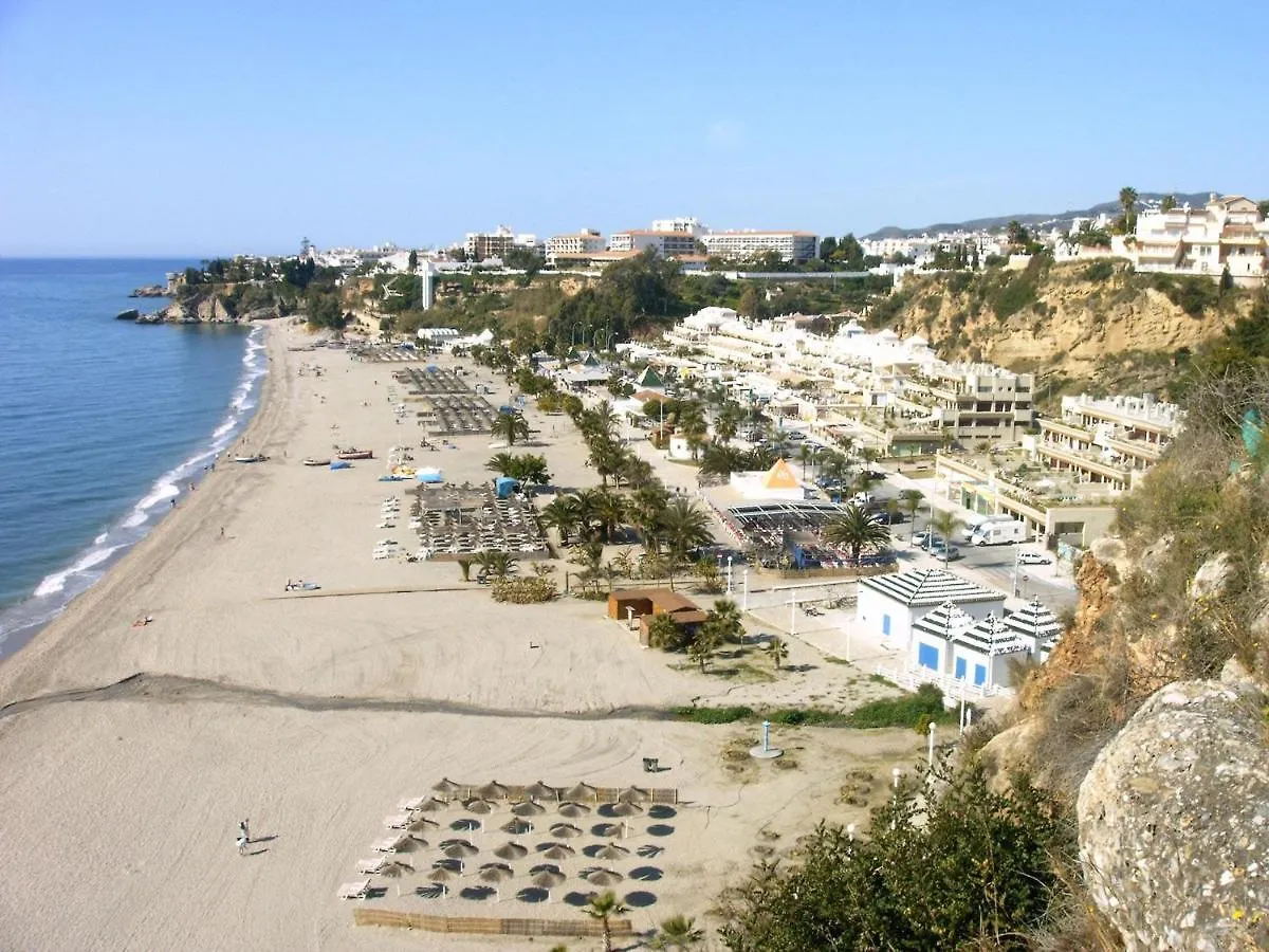 Villa Pinomar - Sleeps 8 - Burriana Beach Nerja